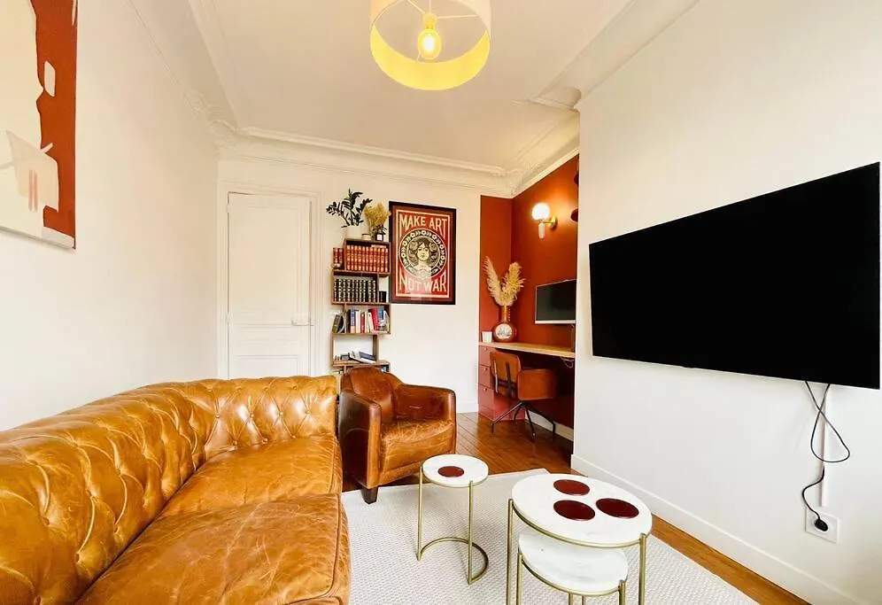 Appartement Republique Paris 11E Apartment