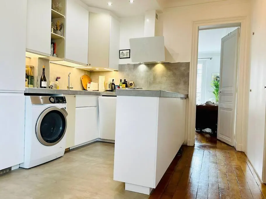 Appartement Republique Paris 11E 0*,  France